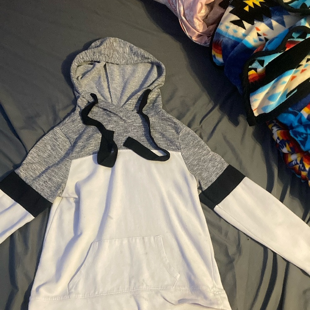 Light sweater black and grey